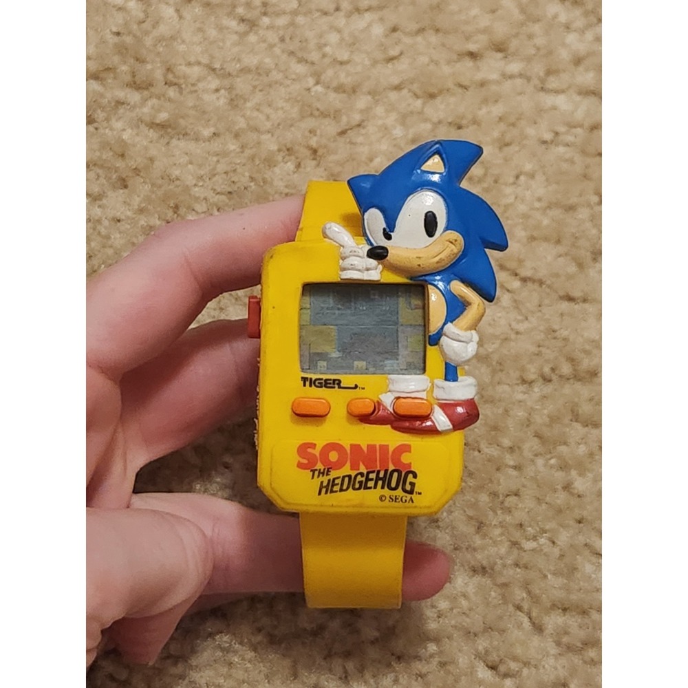 Sonic The Hedgehog Saga Yellow Watch 1992 Tiger Electronics UNTESTED